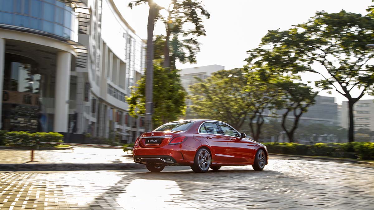 Mercedes-Benz C 180 AMG Mercedes-Benz C 180 AMG